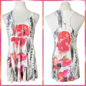 10/25🦋 Pretty Woman White & Red Floral Tiered Ruffle Racerback Tank - Size Large